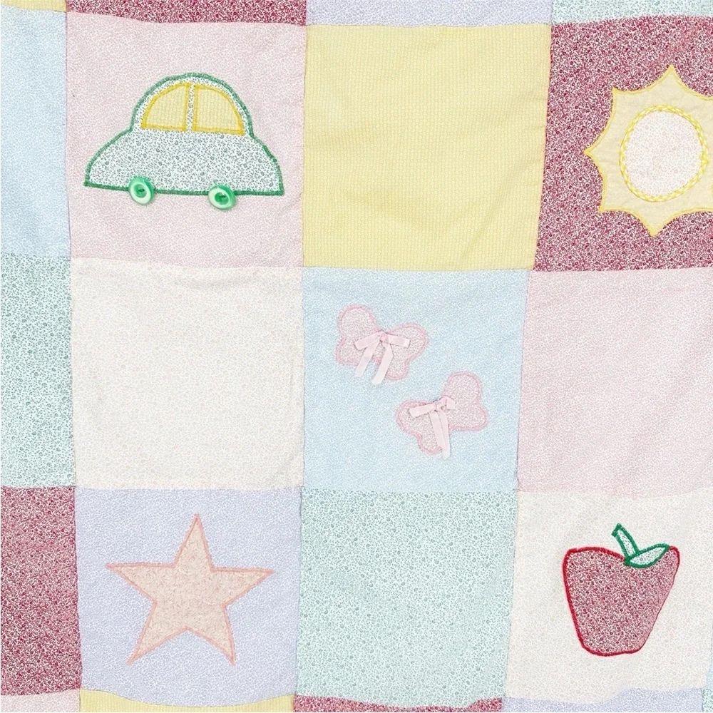 Vintage Handmade Baby Quilt Blanket with Eyelet Trim Approx 43